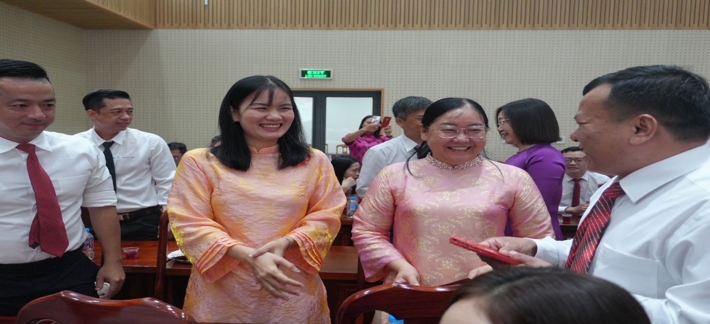 Description: C:\Users\Admin\Desktop\DSC02749.JPG